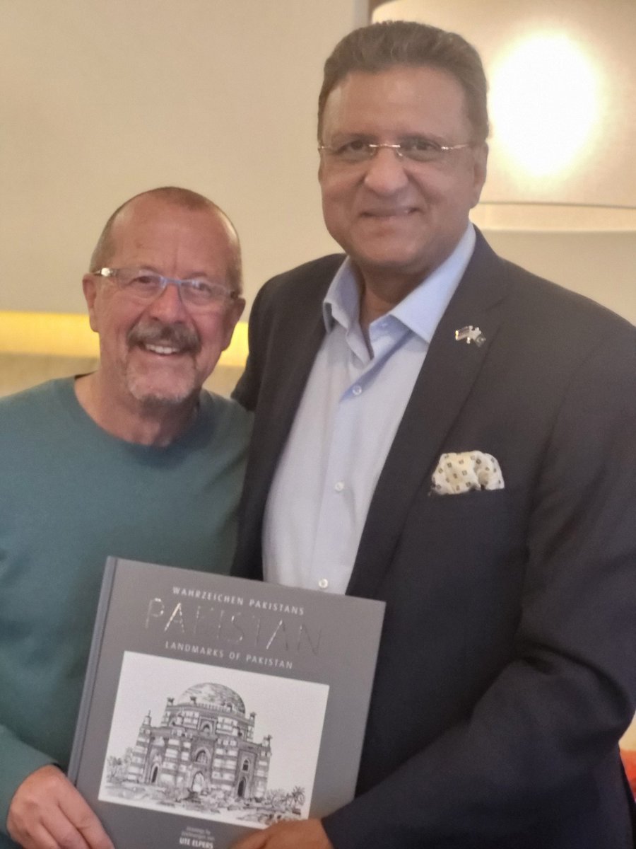 Great to see <a href="/PervaizAkhtar19/">Pervaiz Akhtar</a> from <a href="/metropk/">METRO Pakistan (Pvt) Limited</a> in Berlin and exchange old stories of my memorable times in #Pakistan.I need to come back to see old friends soon all over this wonderful country!