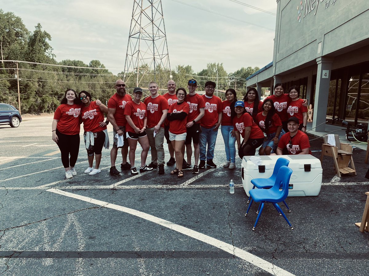 dmstyles0714's tweet photo. Thank you @QuikTrip for allowing your team to volunteer today. Your people have make a difference. #hogday2024 #unitedwaygreenvillecounty https://t.co/hpojdOBS1p