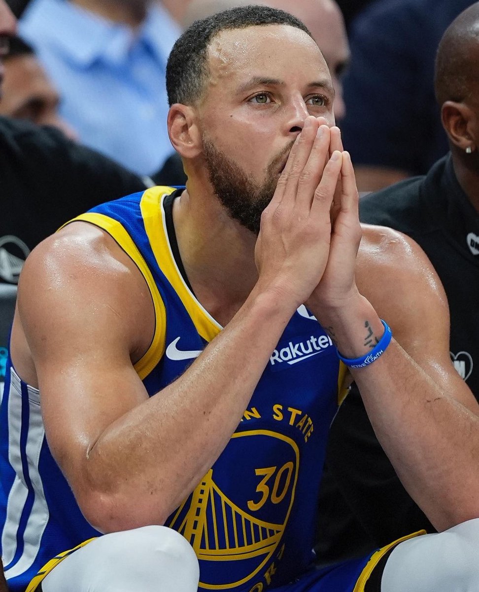 No playoff Steph this year 🥲

@StephenCurry30 It’s okay to make demands from the front office you built, to put yourself in the position you deserve #justsaying 🙏