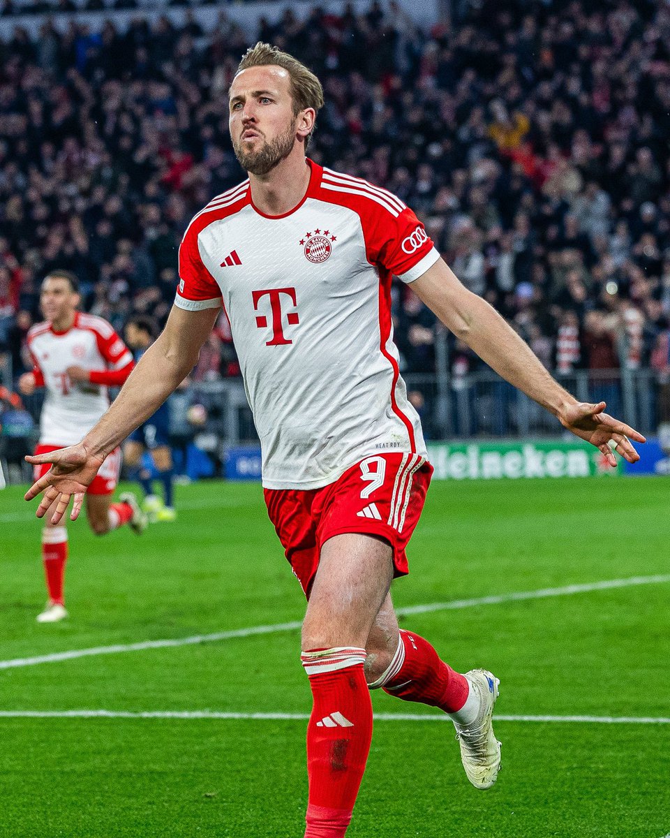 FabrizioRomano's tweet photo. 🔴🇩🇪 Harry Kane has scored his 40th goal of the season in 41 official games.

33 goals in 30 Bundesliga games. https://t.co/oaU7XYr4cG