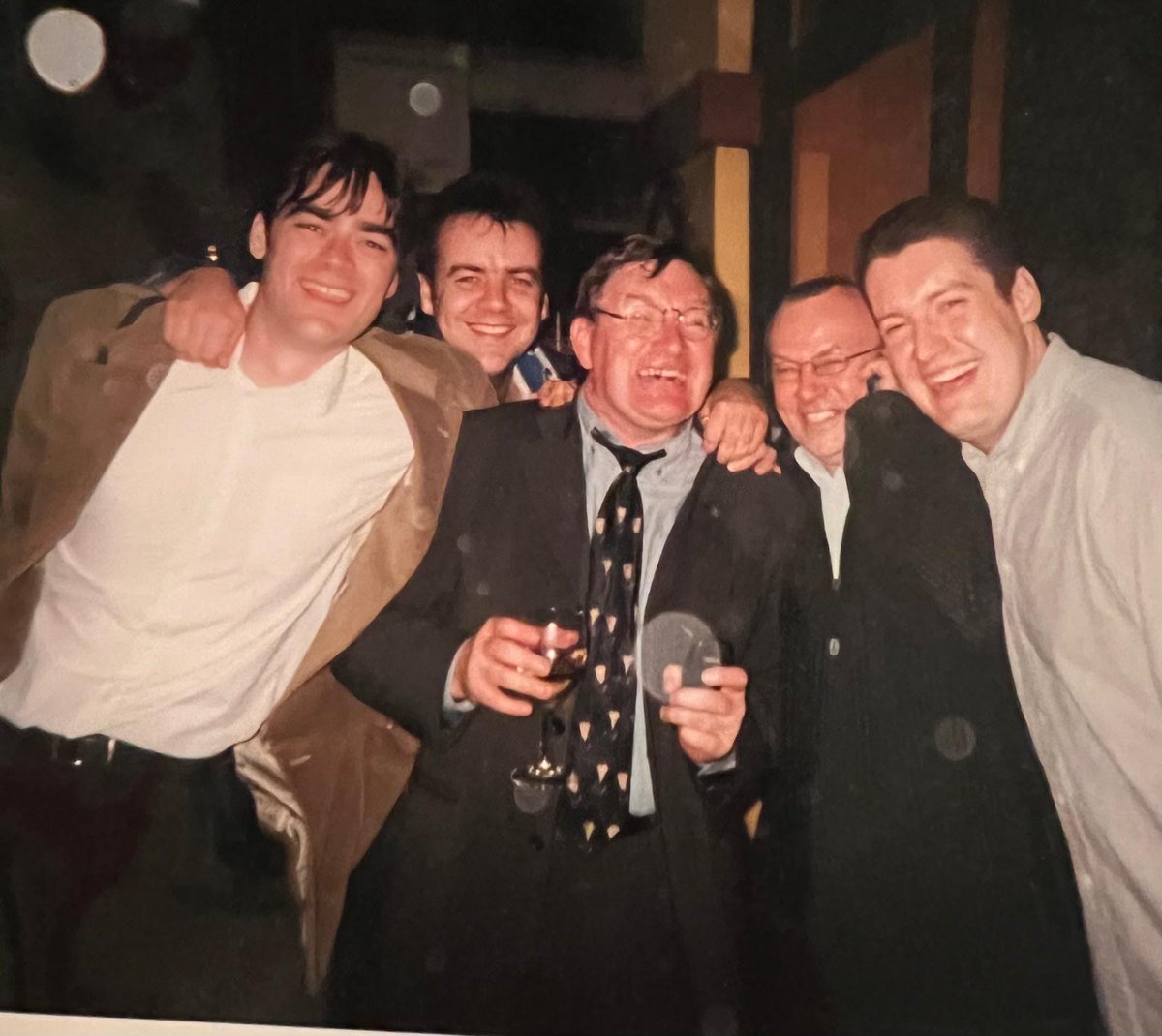 <a href="/campbellclaret/">ALASTAIR CAMPBELL</a> <a href="/BurnleyOfficial/">Burnley FC (P)</a> He was a superb two-footed winger, scored some tremendous goals and having worked with him for many years on @BBClancsSport I can tell you in his pundit years with us he made <a href="/RoyKeane/">RoyKeane</a> seem like a pussycat. Tremendous character. RIP LJ.