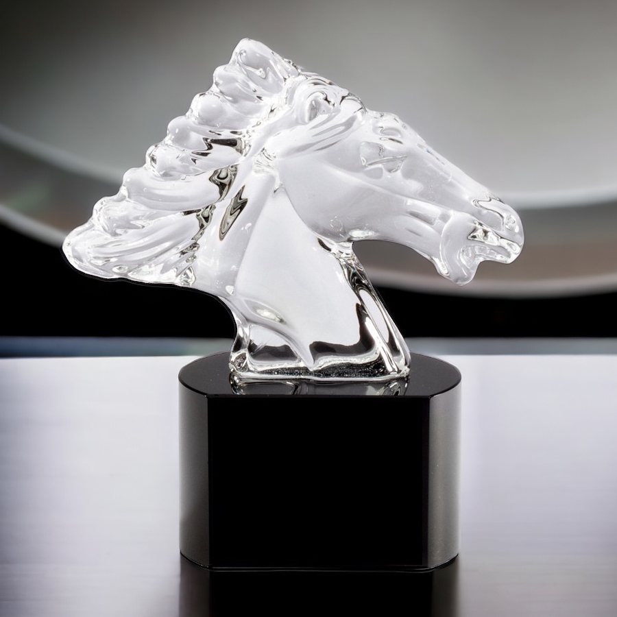 🐴🐎Attention Horse Lovers! 🐎🐴

Our Small Crystal Horse Head Sculpture Award features a crystal-clear body beautifully reflects light, adding a touch of sparkle to any room. It includes free engraving & gift box! hittrophy.com/shop/statues/h… #horse #horselovers #HorseRacing