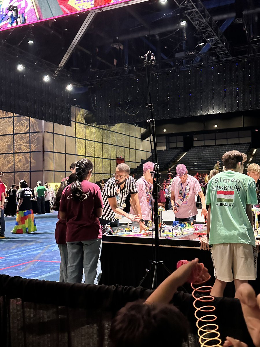 DarthRappers's tweet image. In Encore, Darth Rappers and @invictusfll unite,
From Spain to North Carolina, we build bots so tight,
Collaboration in action, missions on spot,
With laughter and joy, fun we never forgot!
@firstlegoleague