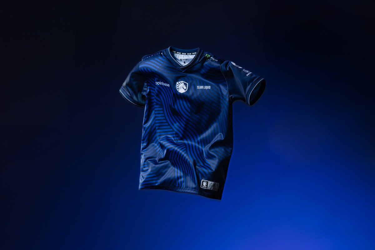 LIQUID | dom tweet media