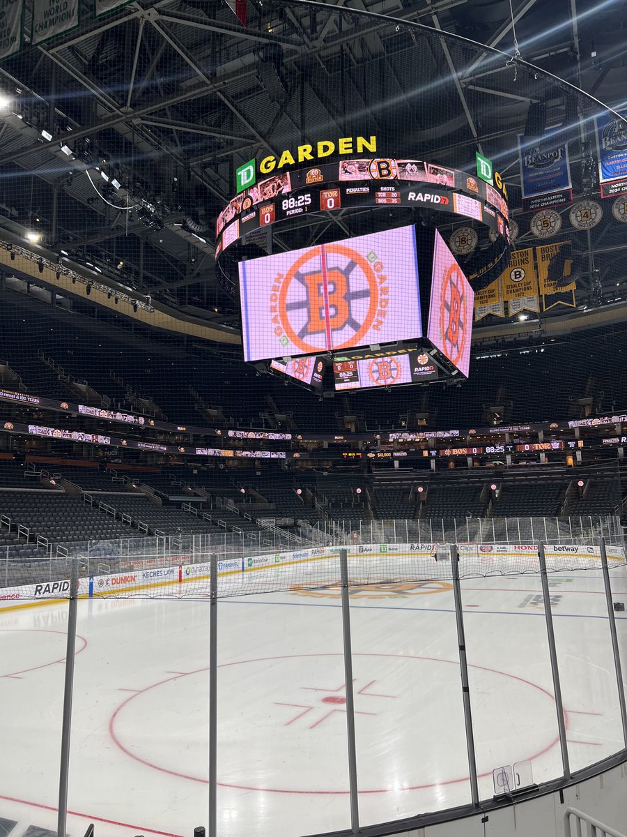 The quiet before THE STORM!! Join ⁦@Jim_Ralph⁩ and@myself on ⁦@TSN1050Radio⁩ at 8:00