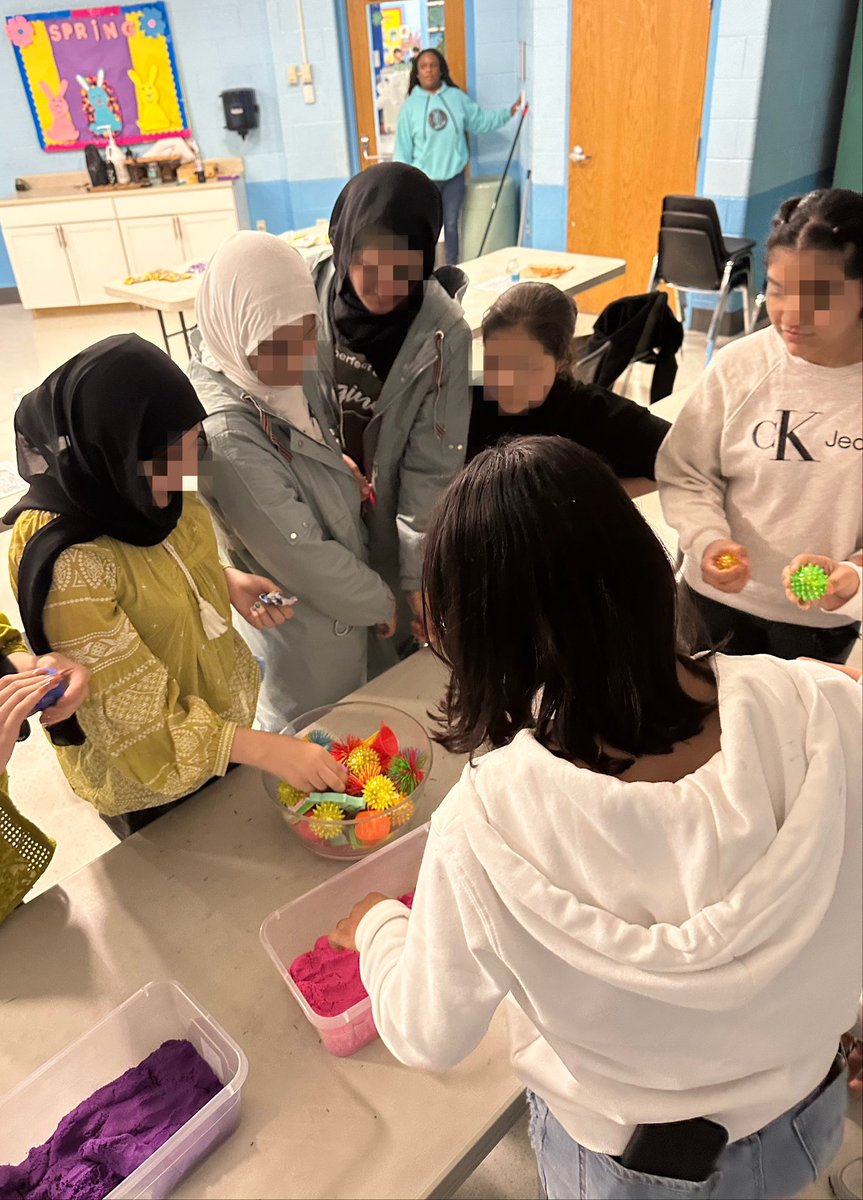Northern VA Resettling Afghan Families Together tweet media