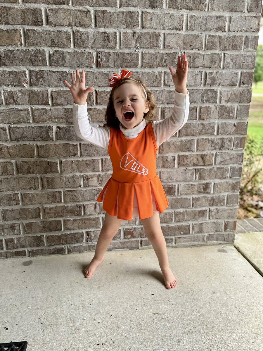 mitzi4vols's tweet photo. My #GrandVol wearing her Mama's cheerleading dress from the early 90s and one of her "princess" dresses! #LoveMyHollinKate #FamilyTradition https://t.co/7a88K8tskM