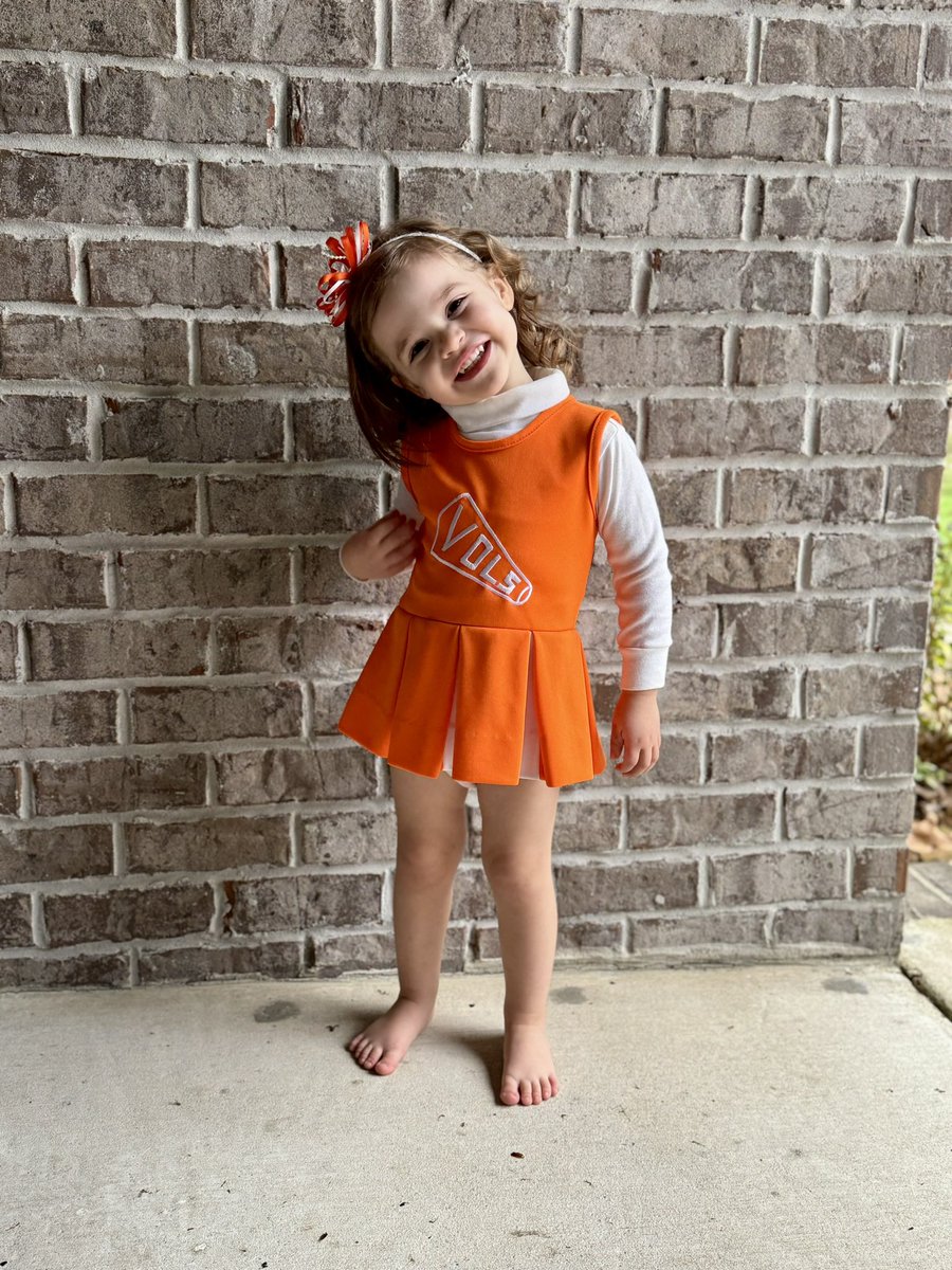 mitzi4vols's tweet photo. My #GrandVol wearing her Mama's cheerleading dress from the early 90s and one of her "princess" dresses! #LoveMyHollinKate #FamilyTradition https://t.co/7a88K8tskM