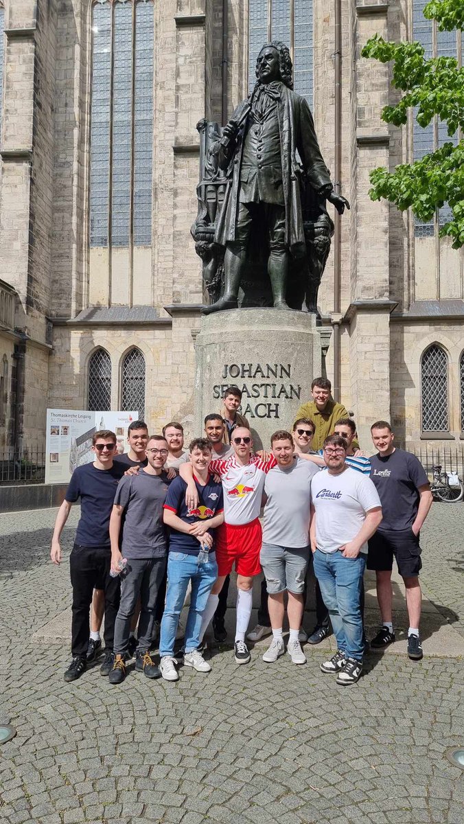 secretmatchday's tweet image. A shot from the groom’s farewell tour, sent to us by Theo from London. Glad you had a blast guys. 

#SMD #stagweekend #stagdo #stagdoplanning #bundesliga #RBL #leipzigtravel
