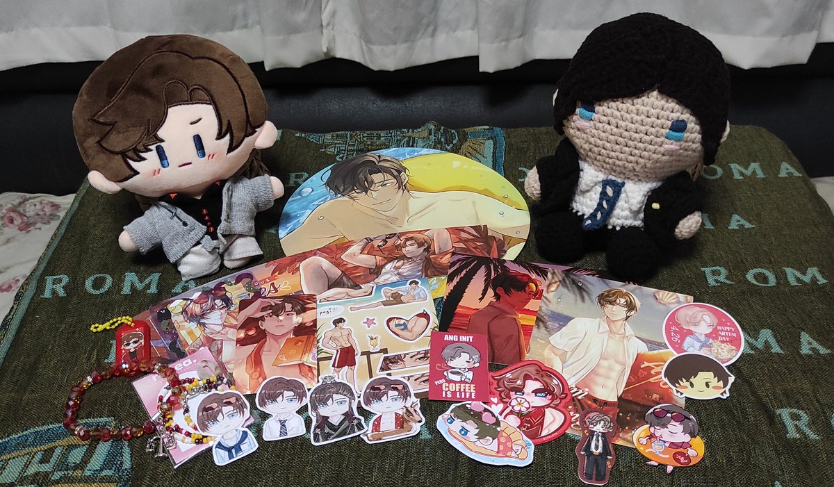 oneaeries88's tweet photo. Attended my first cup sleeve event. 😊 So happy that I get to draw some stickers for my beloved Artem and was able to give them to people. 🥰

It was so fun and memorable! And I get to have lots of freebies too from so many talented people! 🥰

#AdventurousWavesCSE #AWCSE2024 https://t.co/aSnlAnC0XX