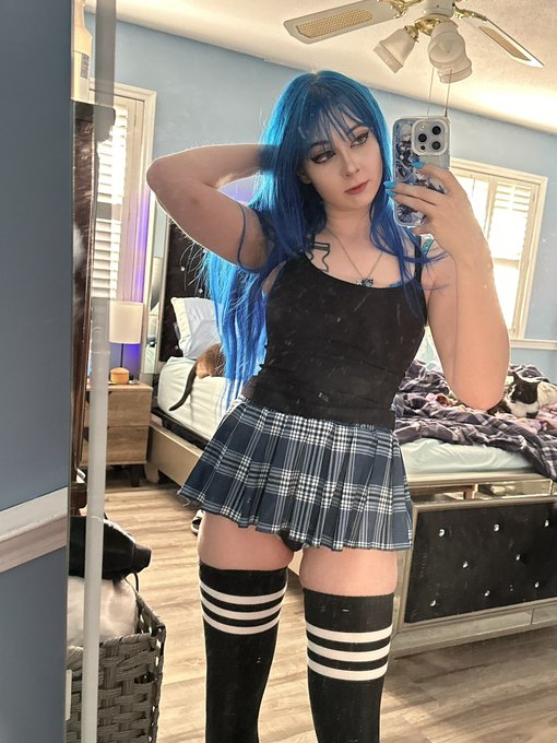 Say hi if you want anime nudies in DM&rsquo;s~ https://t.co/UYXAvPp24G