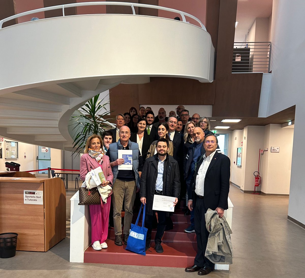 Sapienza Urology (@sapienzaurology) on Twitter photo Congresso straordinario sulla prostata con medici di base presso la Facoltà di Medicina e Psicologia della Sapienza. Uno scambio di conoscenze prezioso e arricchente! #Salute #Medicina #Sapienza <a href="/PierreFabre/">Laboratoires Pierre Fabre</a> @IpsenGroup <a href="/JnJ_Italy/">J&J Innovative Medicine Italia</a> Congresso straordinario sulla prostata con medici di base presso la Facoltà di Medicina e Psicologia della Sapienza. Uno scambio di conoscenze prezioso e arricchente! #Salute #Medicina #Sapienza <a href="/PierreFabre/">Laboratoires Pierre Fabre</a> @IpsenGroup <a href="/JnJ_Italy/">J&J Innovative Medicine Italia</a>