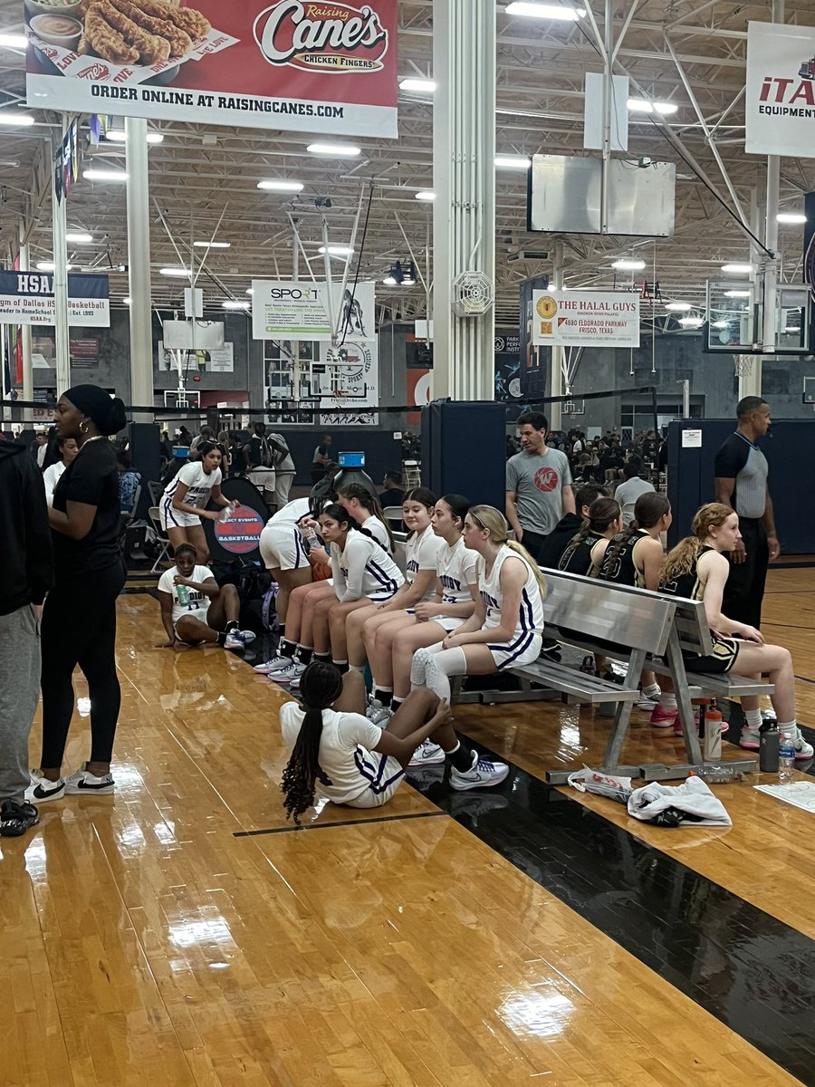 🚨  HEART OF TEXAS 🚨

Halftime 

@tsf__aau 34
@Prodigy_Sports_ 18

Leading with 10pts @ReaganEilers 

@ACH_GBB @PBRhoops #AlamoCityHoops #txhsgbb  #ACHGBB
