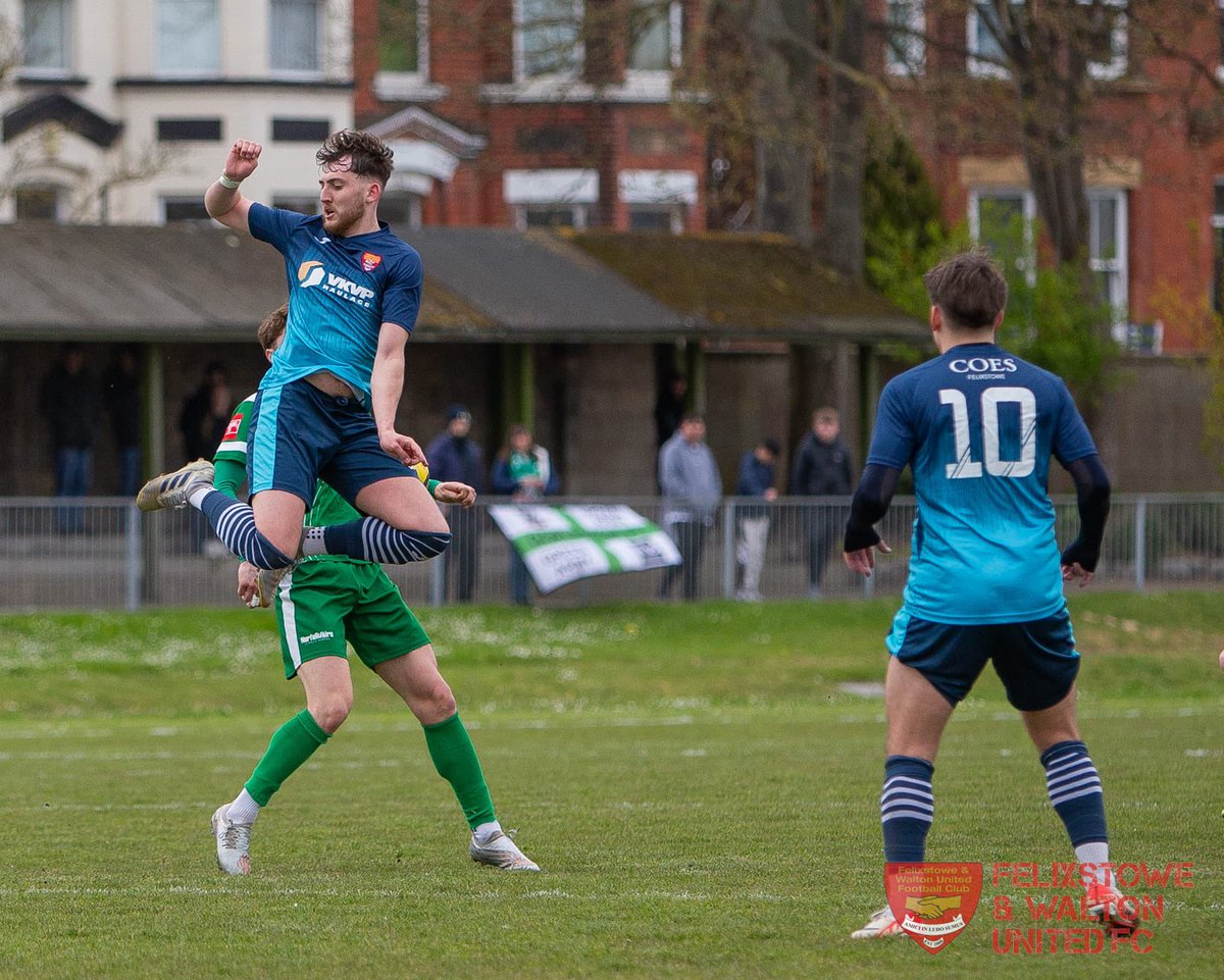 HT - @gorlestonfc 1 @Felixseasiders 0 Both sides finding it tough going on this pitch but the home side took an early lead against the run of play, Ryan Curtis finishing well from an angle on 4 minutes. Felixstowe should be at least level but Callum Harrison saw his long range