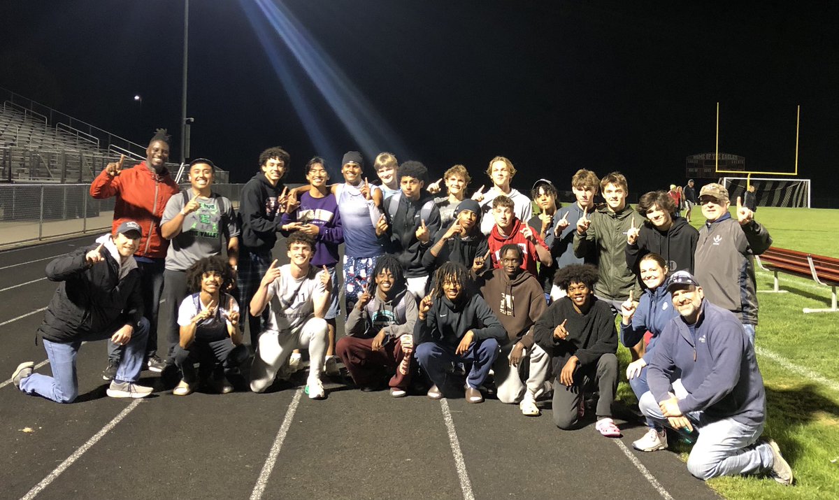 jhtrackcoach's tweet image. 2024 Rock ‘N’ Run Invitational CHAMPIONS 
@HHS_BlueStreaks 
#BlueStreakPride