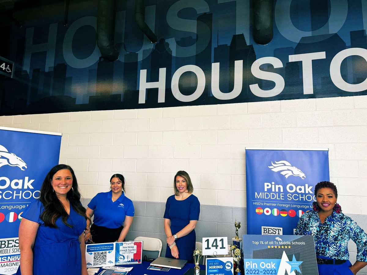 🎉 Ready to join an amazing team? Swing by our booth and let’s chat about exciting opportunities at Pin Oak Middle School ~ Premier Foreign Language Magnet 🇫🇷🇮🇹🇮🇳🇪🇸🇩🇪 #WeArePinOak #HISD