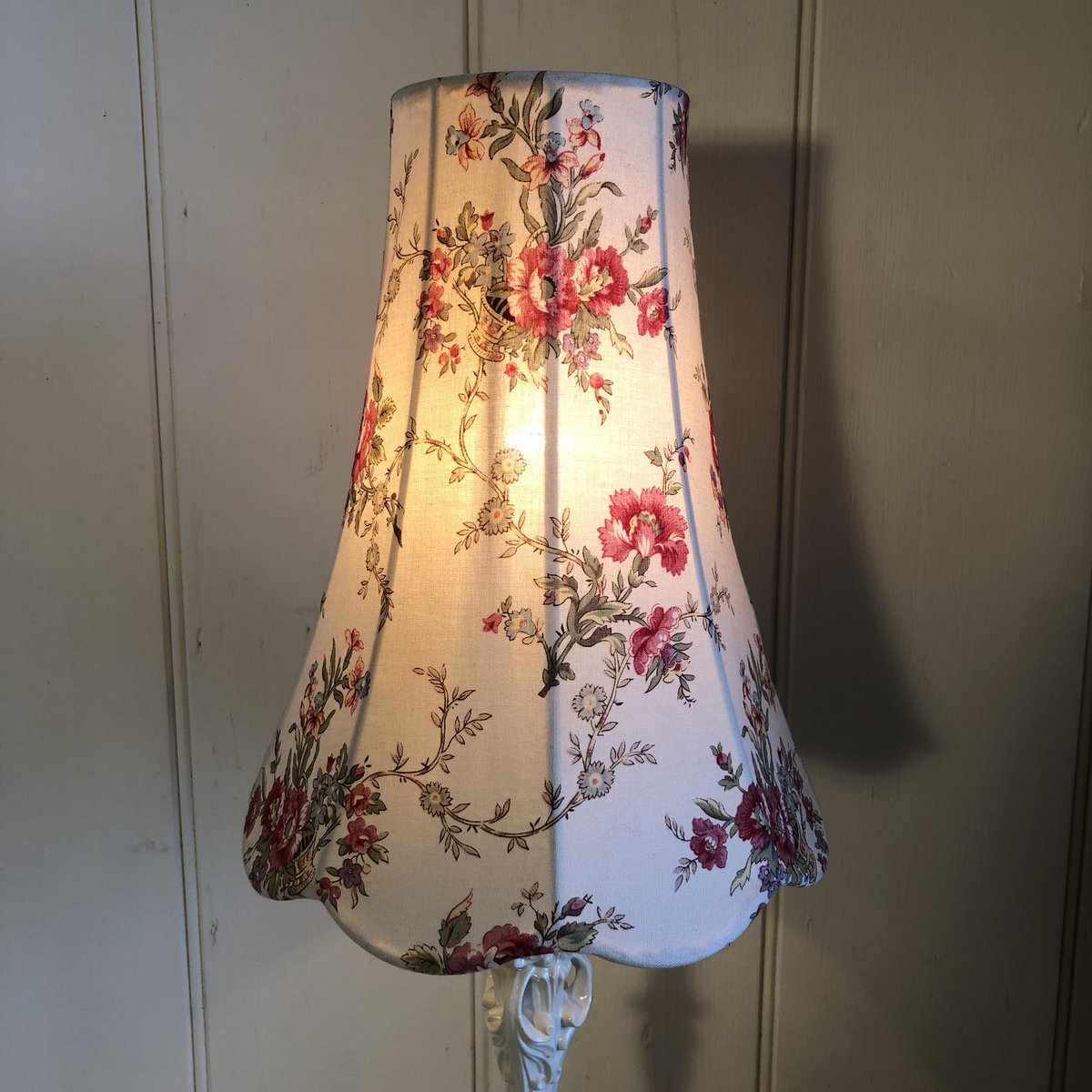 Absolutely loving this Marley shade in vintage Tina Floral on the Classic lamp in vintage white.
