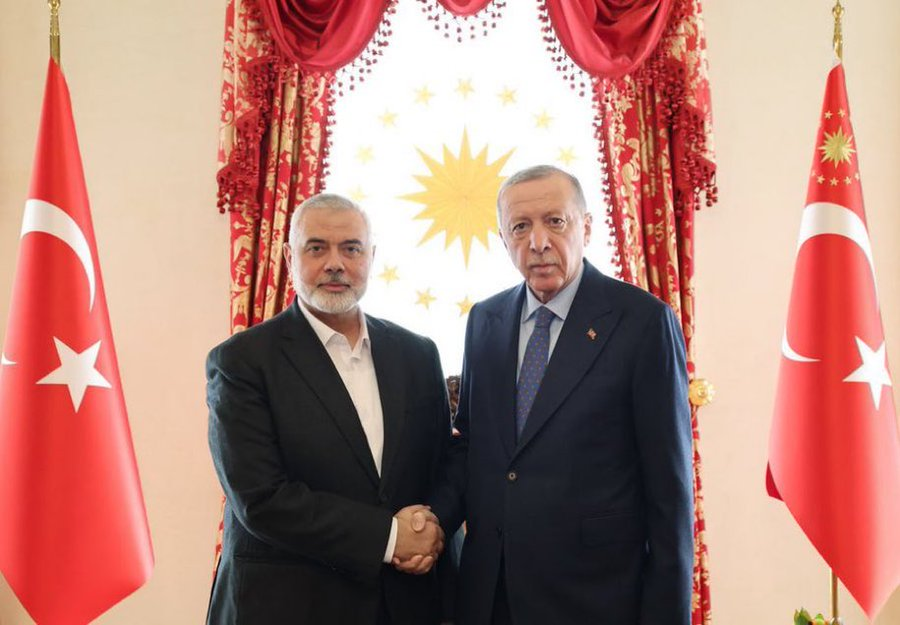 Turkey the future home of Hamas leaders.
Erdogan the fascist dictator welcomes his Muslim Brotherhood mate Haniye and signals yet again that he is an enemy of Israel.
We pray for the people of Turkey they deserve better
