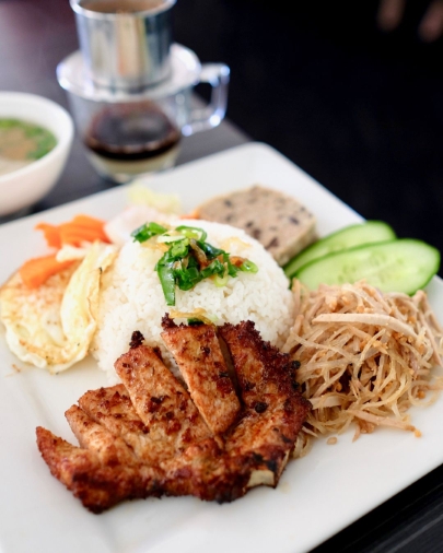 gourmeturbano's tweet photo. #COMIDAASIATICA #RECETAS 🍲| Com tam: la exquisita gastronomía vietnamita
https://t.co/Xp5iKnho34 https://t.co/jTk18bTdZ4