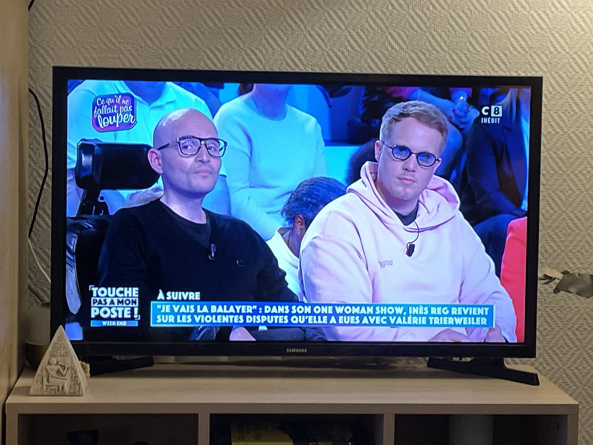 #Hanouna qui evoque Paris devant Mehdi, handicapé, et persiste à dire « pour les personnes âgées c’est impossible Paris » 
Et les autres ? Comme Mehdi parlant fauteuil et canne ! #shame @TPMP 

FCK ! Y AUSSI DES JEUNES HANDICAPÉS 👨🏻‍🦼🧑🏼‍🦽👩🏼‍🦯‍➡️🦿 
(bon ok j’ai 41 ans lol)