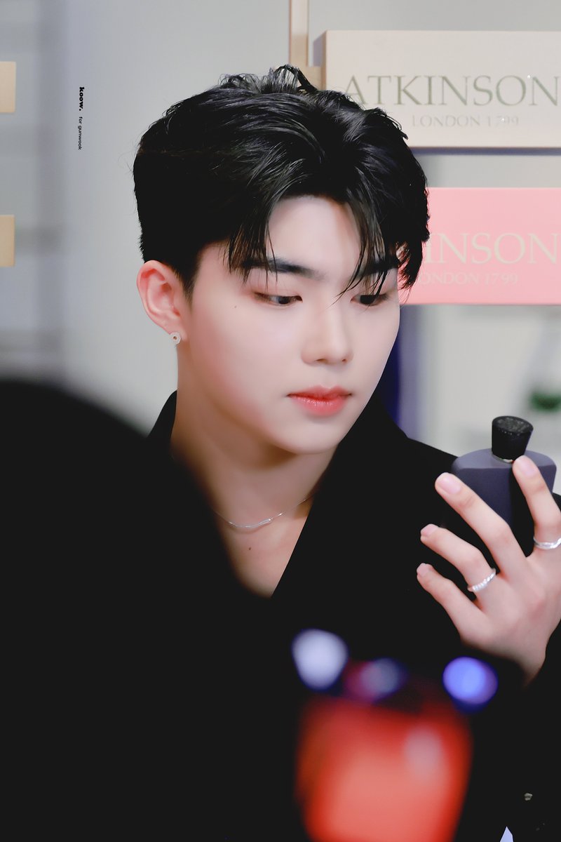 koow_gun's tweet photo. 240418 Atkinsons 1799

#제로베이스원 #ZEROBASEONE #ZB1
#박건욱 #PARKGUNWOOK #パクゴヌク https://t.co/C26L14NgLd