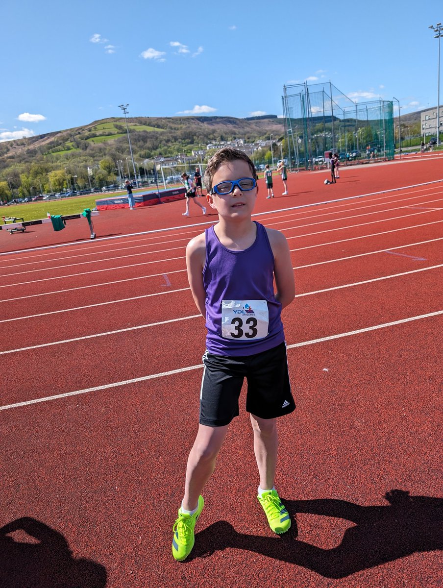 PBs all round today for these two as part of the Gwent Harriers team at YDL @MissW_RSDP @RhiwSyrDafydd @RhymneyValley