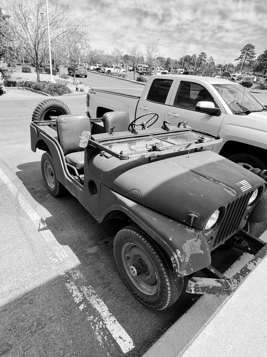 Side view of the old jeep from yesterday. #jeep #jeeps #jeeplife #itsajeepthing #justajeep