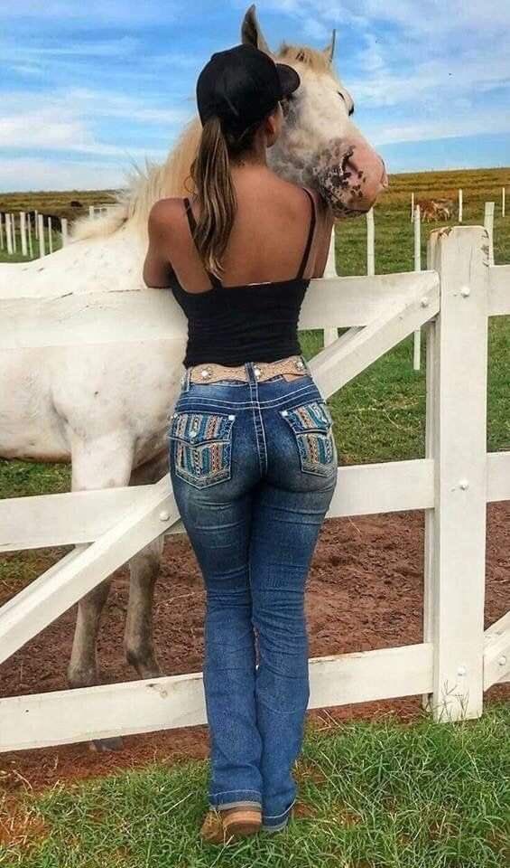 A Saturday hug 4U…
👩🏼🐴🤠💙🌅🩵