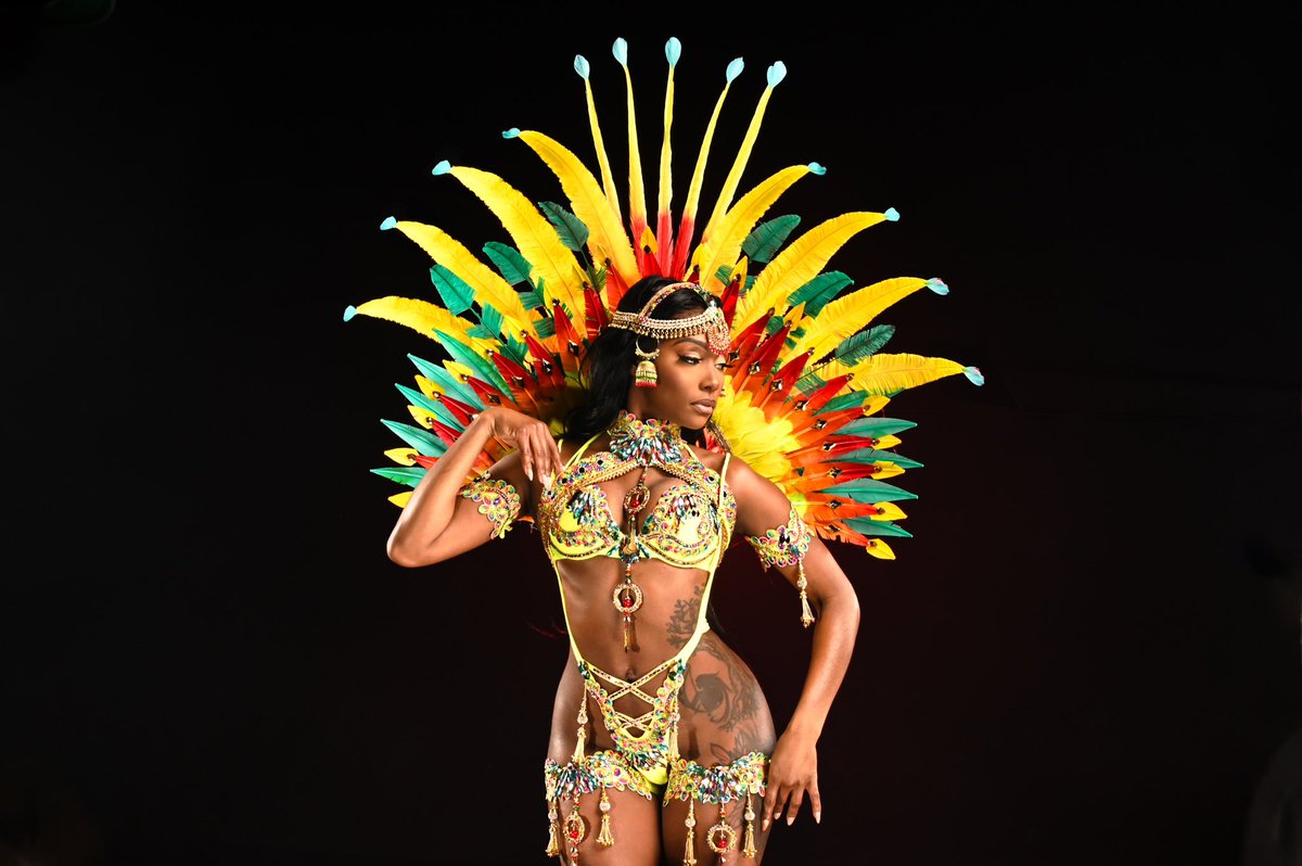 soleilcarnival's tweet photo. 𝐋𝐨𝐨𝐤 𝐚𝐭 𝐭𝐡𝐞 𝐦𝐚𝐭𝐞𝐫𝐢𝐚𝐥! 𝐃𝐨𝐧𝐭 𝐦𝐢𝐬𝐬 𝐨𝐮𝐭 𝐨𝐧 𝐭𝐡𝐢𝐬 𝐛𝐞𝐚𝐮𝐭𝐲! 😍

Register for Larki before it’s too late! 

𝘓𝘢𝘳𝘬𝘪 𝘉𝘢𝘤𝘬𝘭𝘪𝘯𝘦 𝘉𝘰𝘥𝘺𝘸𝘦𝘢𝘳 𝘸𝘪𝘵𝘩 𝘚𝘮𝘢𝘭𝘭 𝘉𝘢𝘤𝘬𝘱𝘢𝘤𝘬 😍🕌🪞

#soleilcarnival #larki #toutlemonde #spicemas https://t.co/yrpSAImJ63