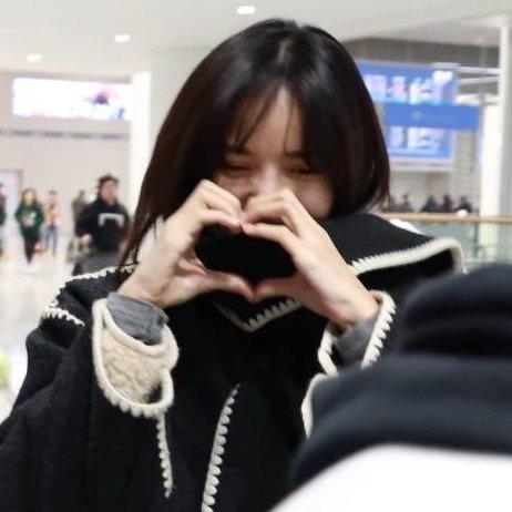 random lisa pics tweet media