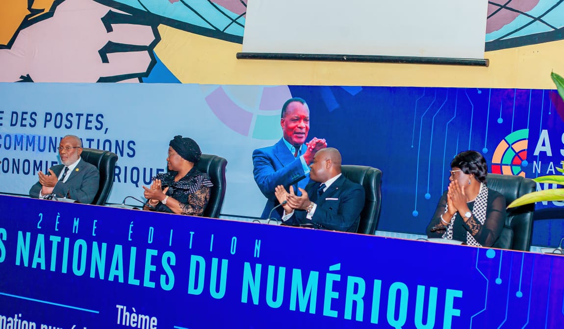 AssisesnumCG's tweet photo. Revivez en images sur la cérémonie de clôture des @AssisesnumCG  a eu lieu ce 19 avril au Palais des Congrès sous la présidence du Ministre des Postes, des Télécommunications et de l'Économie Numérique, @LeonJuste 
@Deloitte @OsianeCg @ARPCECongo https://t.co/jiN2bcjC8w