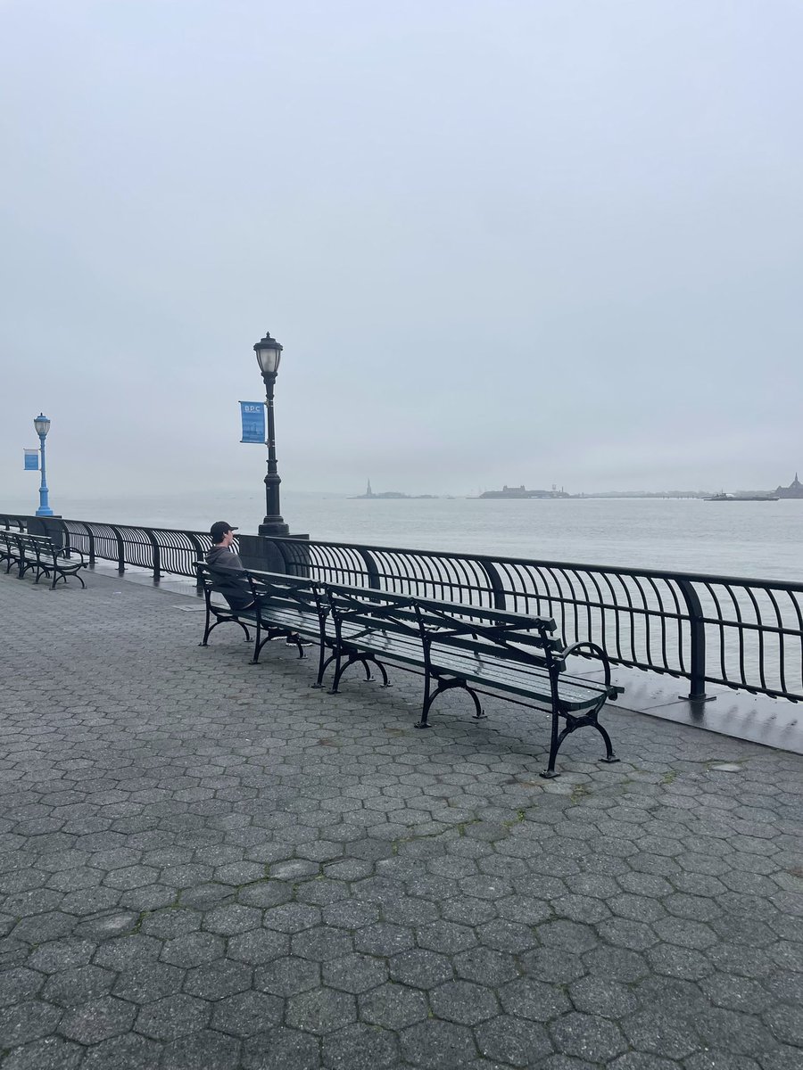 Battery Park City, 10am, Saturday April 20, 2024. 🏃🏻‍♂️🏃🏼‍♀️🏃🏿‍♀️🏃🏻🏃🏽‍♀️🏃🏼 #NewYorkCity #WeekendLongRun #streetphotography 📷