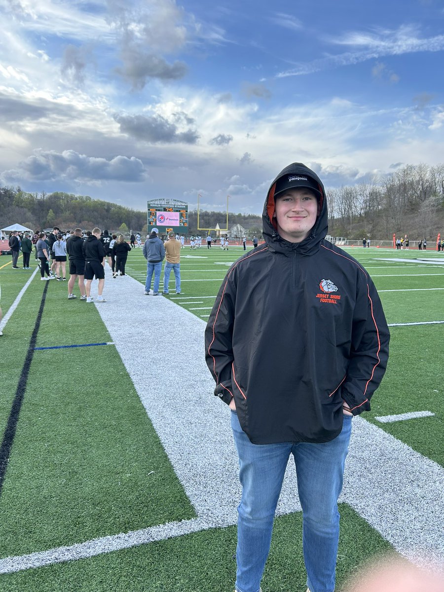 Had a great time at @SRURockFB Spring Game. Great meeting @lutzsru @PSteel78 @coach_shaef  . @MrNoOffseason @CollegiateMb