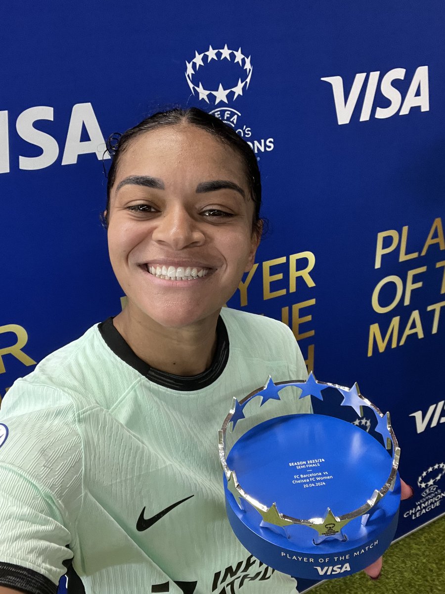 A selfie from the star of the show 🤳🤩

Rate Jess Carter’s performance today from 1-10 👇

#UWCL || #UWCLPOTM