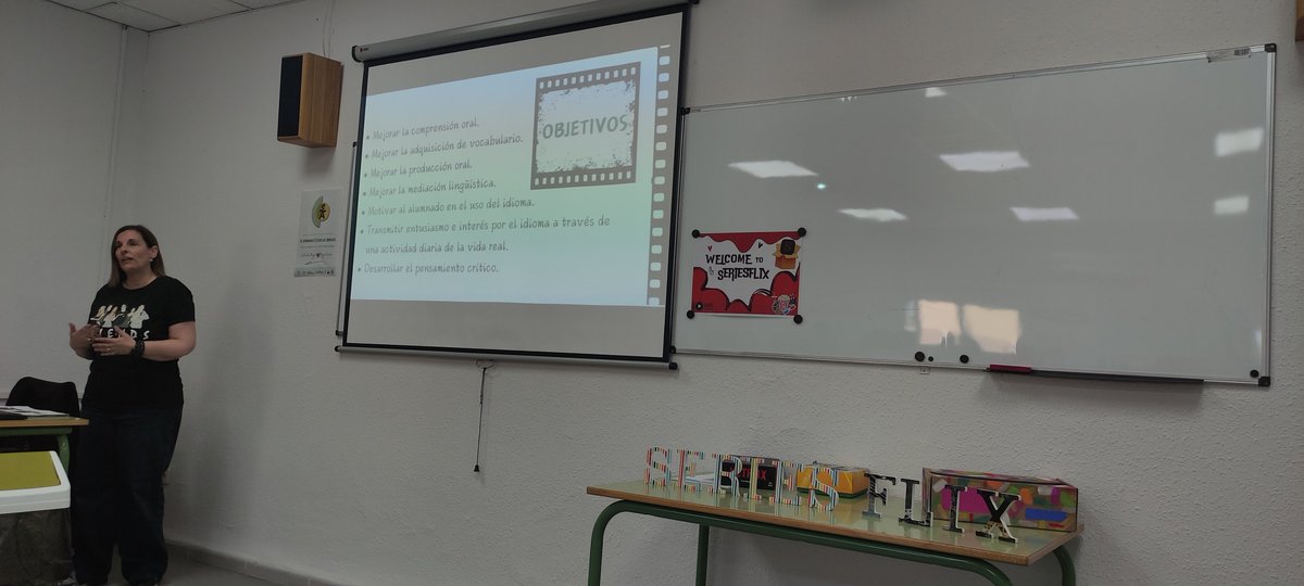 Miss_Jimenez_MF's tweet image. Primer taller del sábado con @Nurieta05 SeriesFlix. No sólo nos hemos despertado si no que nos hemos emocionado con lo que la creatividad y nuestra docencia pueden hacer juntas.
#juntasmejor #mejorjuntos @EOILaCarolina @eoicordoba 
#IIJornadasdeescuelasamigas