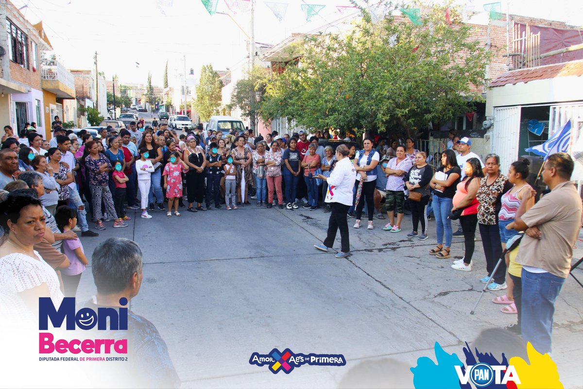 AgsMoniBecerra's tweet photo. En el oriente de Aguascalientes, siguen creciendo #MuyBien las ganas de que el Distrito II continúe como un #DistritoDePrimera, con tu apoyo, el próximo 2 de junio esto será una realidad.
#Vota2DeJunio
#DiputadaDePrimera
#PAN https://t.co/7Zhb288xP7