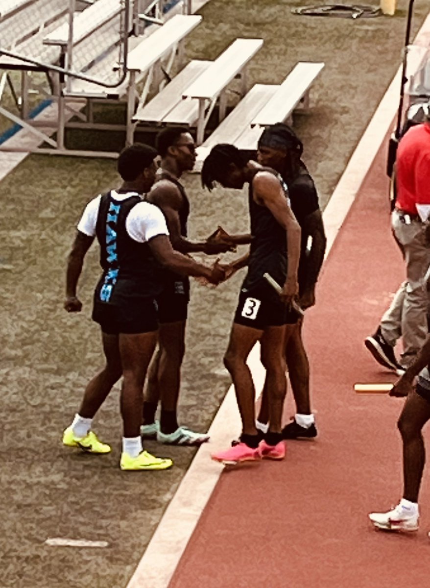 Special group right here, took it to another level today and took 1st in the 4x100 at Regional Finals…Stamped their ticket to the UIL State Track Meet in Austin!!! @NISDHarlan @HarlanHawks_BTR #HawkYeah