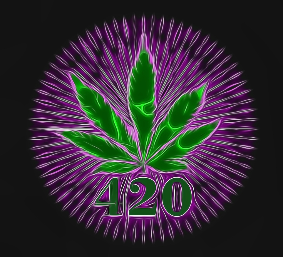 Happy 420 😎✌️💚🌿
#StonerFam #WeedLife #CannabisCommunity #CanadianCannabis #cannabisculture #WeedLovers #420life #Weedart #Weedporn #LeafArt