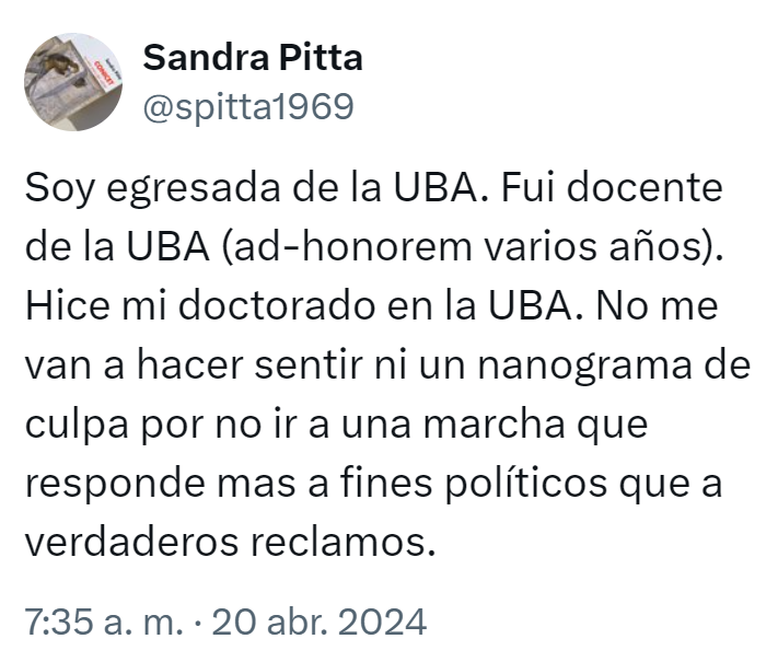 Oximoronico's tweet photo. Traducción "exprimí todo lo que pude los beneficios de la educación pública y ahora voy a patear la escalera porque total yo ya la aproveché" https://t.co/HU1lrZGcx2