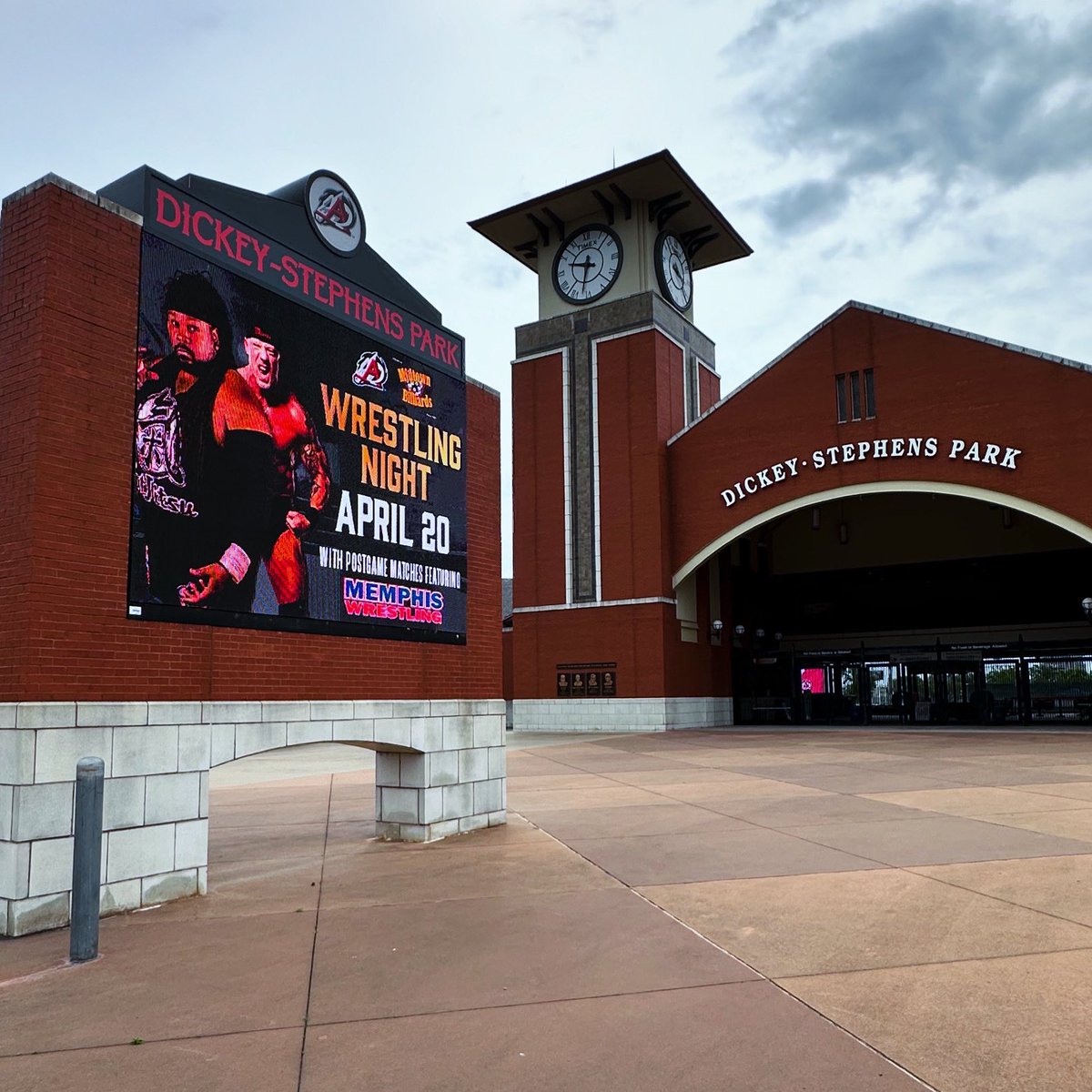 Hello @ARTravs ⚾️

#MemphisWrestling