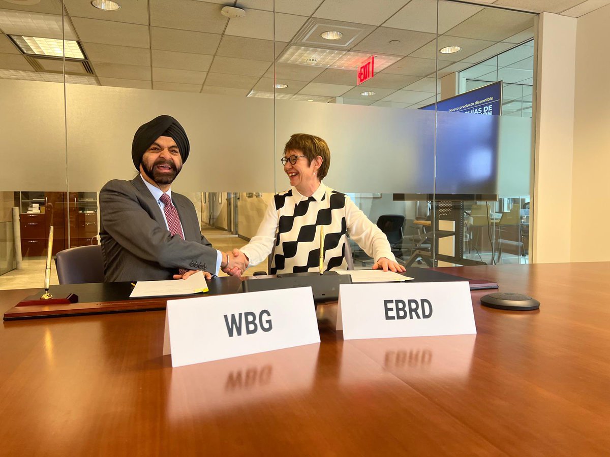 Our @OdileRenaud and @WorldBank President Ajay Banga agree to step up cooperation at a time when the world is facing multiple global crises. It’s vital for international financial institutions, such as ours, to join forces in support of our clients and countries of operations.