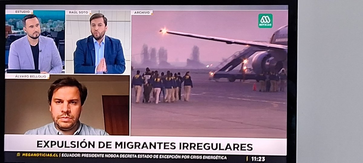 Para las expulsiones se utilizan entre 1 y dos PDI para acompañar a cada venezolano. Si un avion puede llevar a solo 150 personas cuantos PDI sacamos de las calles? Viajan con ellos? Matematicamente es inviable si no se usan barcos. #Expulsados #MigracionIlegal #Bachelet