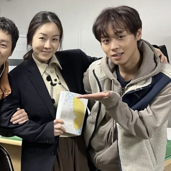 hooniehr's tweet photo. https://t.co/3ze0ULMH6X