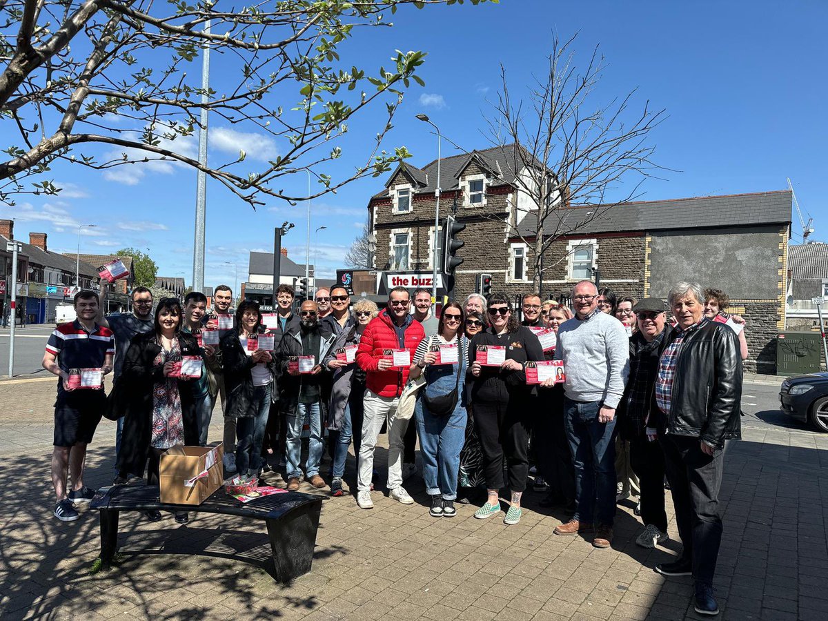 Lovely to be out today campaigning at Grangetown in Cardiff South and Penarth for Waheeda (Abdul) Sattar and @Emma_Wools! A hugely positive message about Labour! Also, it was lovely to meet @MoultrieJess, the new chair of @WelshYoungLab!!!