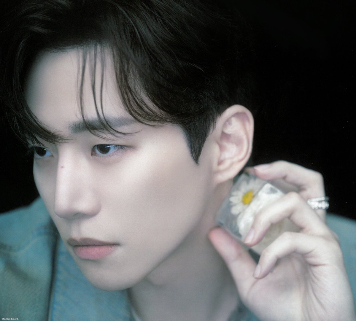 ontheeasel_JH's tweet photo. [SCAN]
𝑳𝑬𝑬𝑱𝑼𝑵𝑯𝑶 2024 𝑪𝑶𝑵𝑪𝑬𝑹𝑻 <다시 만나는 날> Photobook (Black.ver) ① 

#이준호 #준호 #LEEJUNHO #JUNHO 

✔️https://t.co/ySBI5HDBBQ https://t.co/FlVxPW3G7n