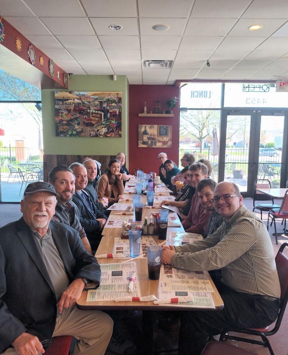 Had breakfast this morning with the Hilliard Area Conservative Club and was able to share what we’re working on with @TPAction_ to boost Republican turnout and bring the energy this election cycle! 13 new @TPACoalitions signups!