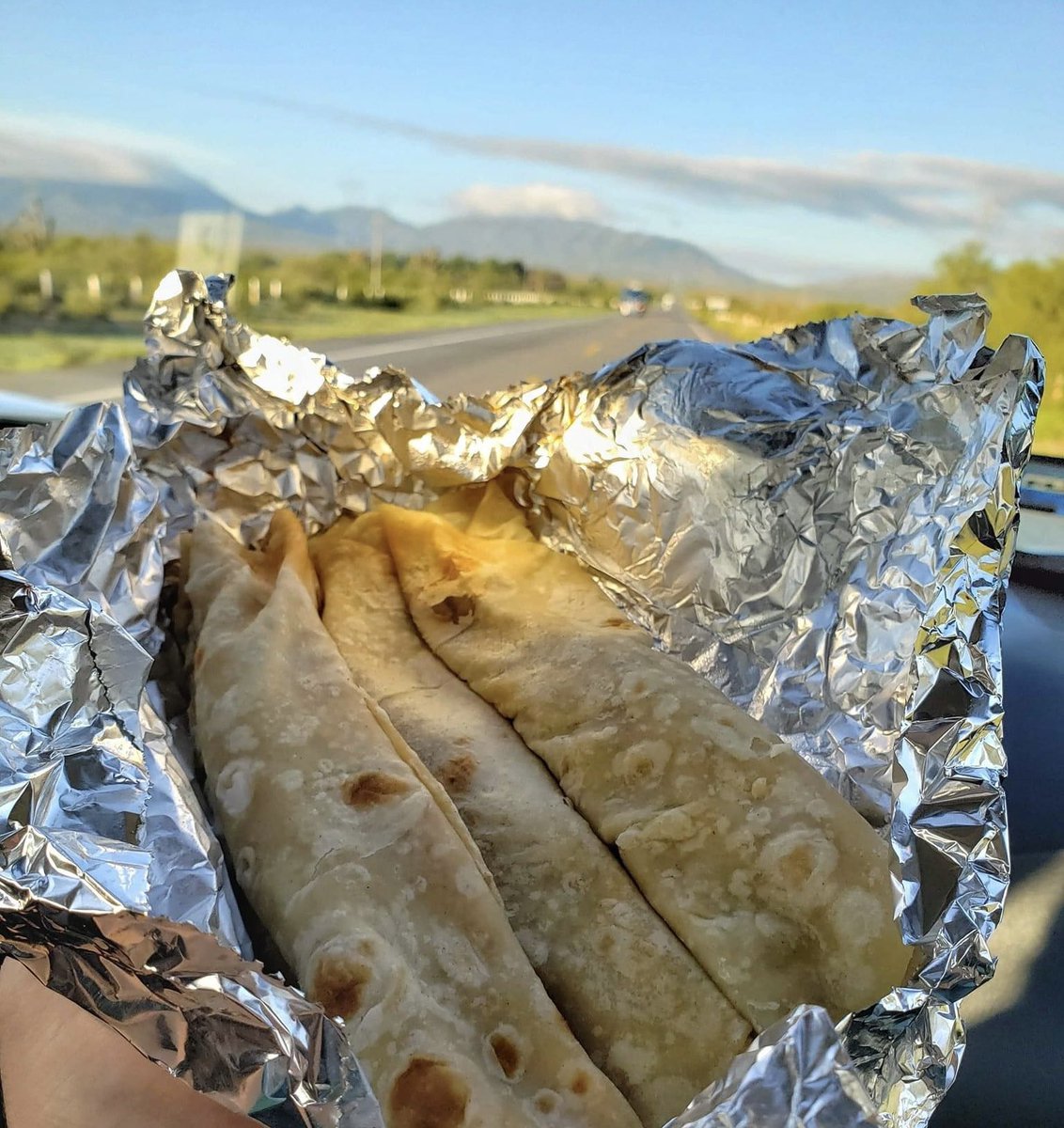 Esas bellas montañas 🏔 y esos ricos taquitos regios🌮🤭😚