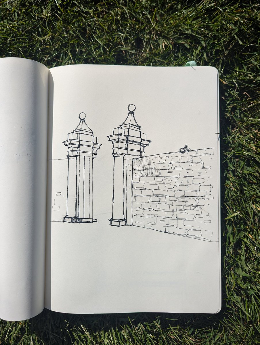 I went to a park next to my house to do some sketching earlier today. Feeling a bit rusty but hopefully I'll be able to do it more with the summer approaching 
#art #sketch #architecture