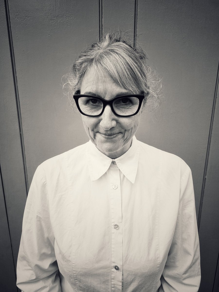 Police sergeant Meg Winterburn was situated at the centre of the incident room of Millgarth police station from 1978 & endured a daily battle trying to be heard in a male dominated world. The Incident Room @RondoTheatre 1-4 May ticketsource.co.uk/rondotheatre (Photo: actor Alexia Jones)