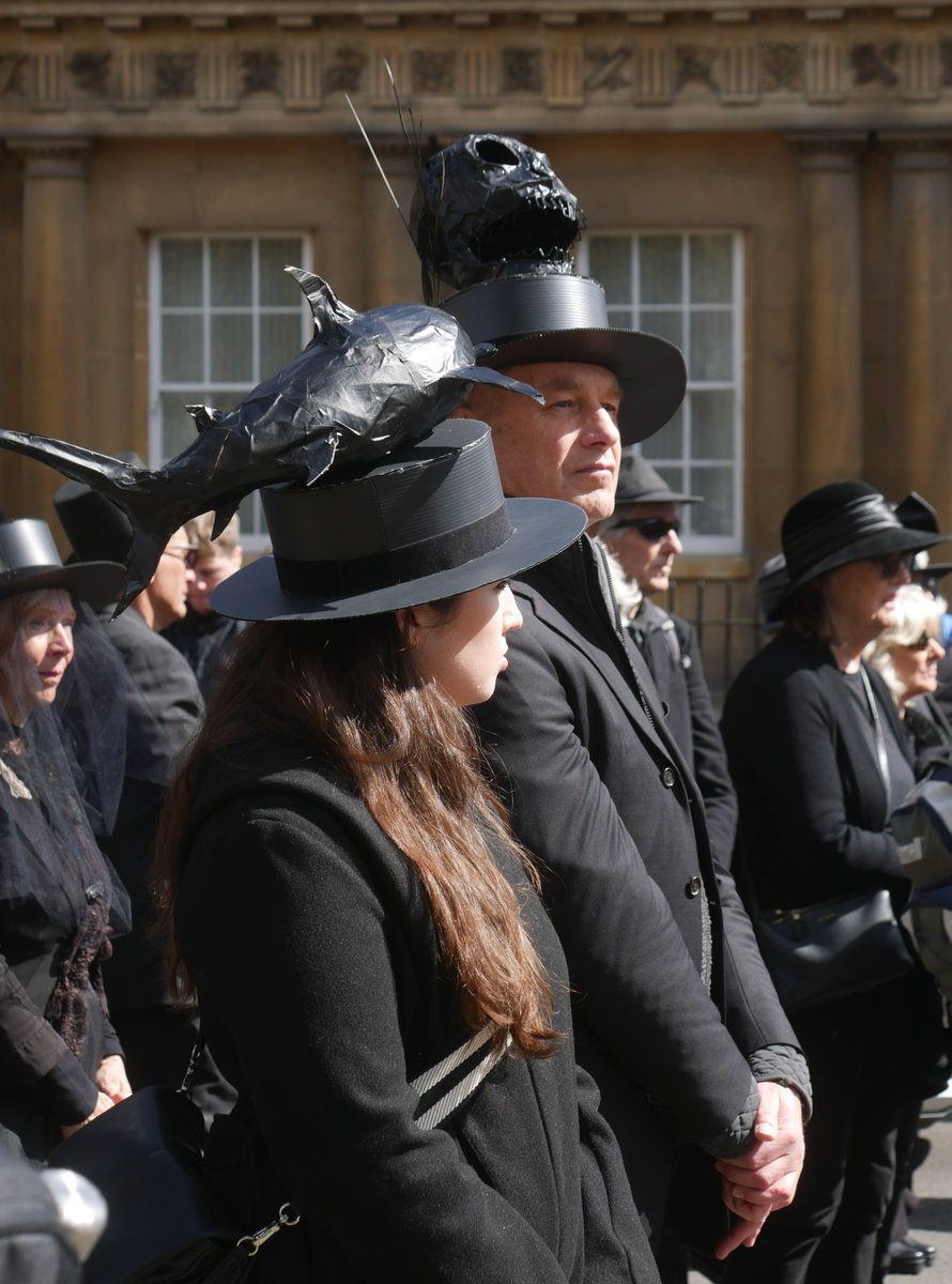 RachelWardbooks's tweet photo. @ChrisGPackham and @MeganMcCubbin leading the mourners at today's #FuneralforNature #CodeRedForNature https://t.co/vRrBUSN8sH